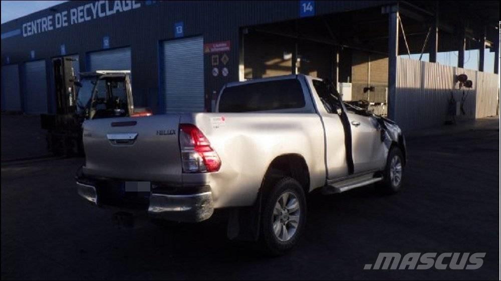 Toyota Hilux 5 Kita