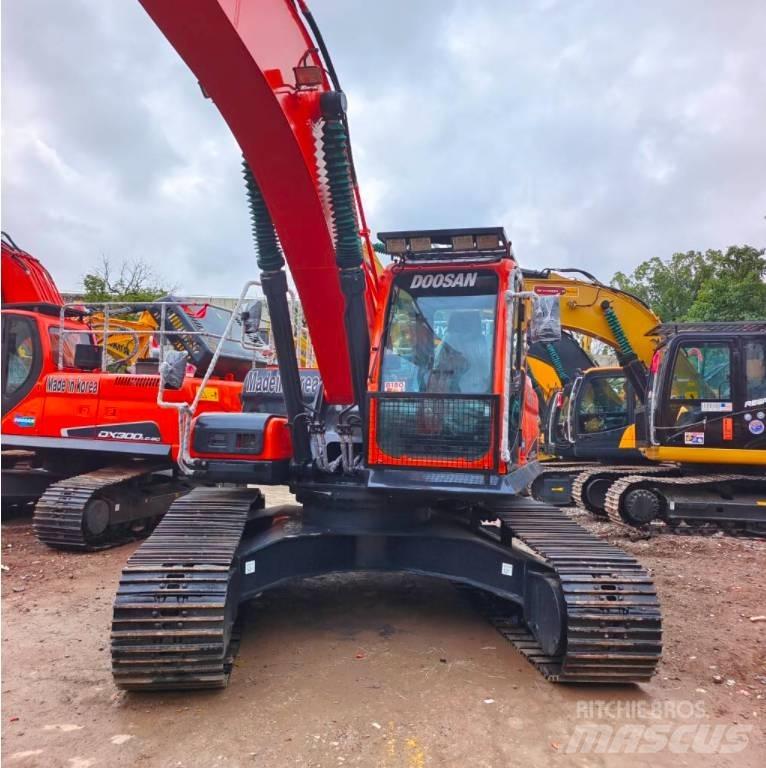 Doosan DX 300 LC Vikšriniai ekskavatoriai