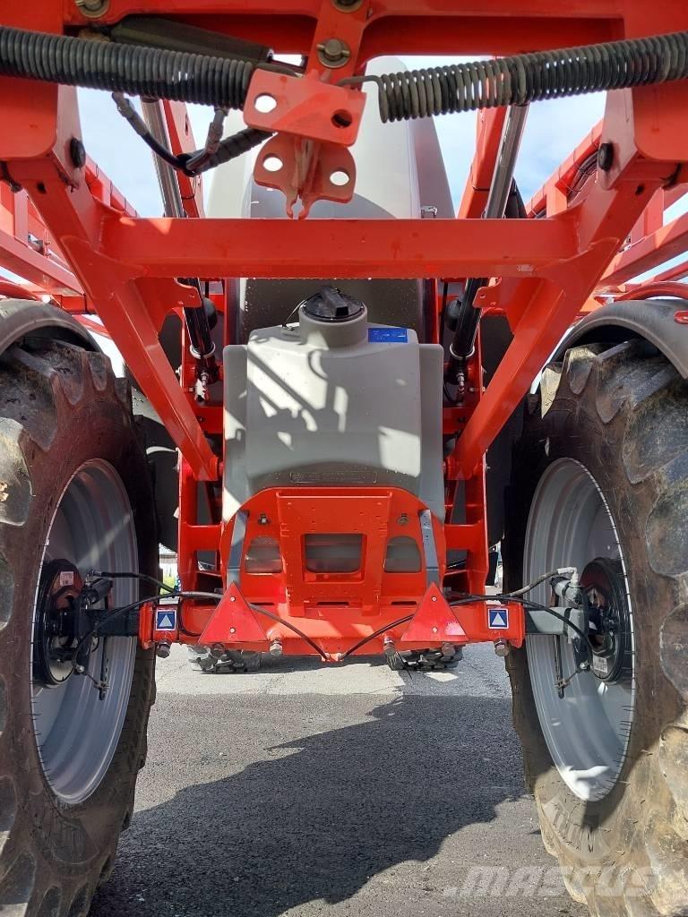Kuhn Lexis 3000 Prikabinami purkštuvai