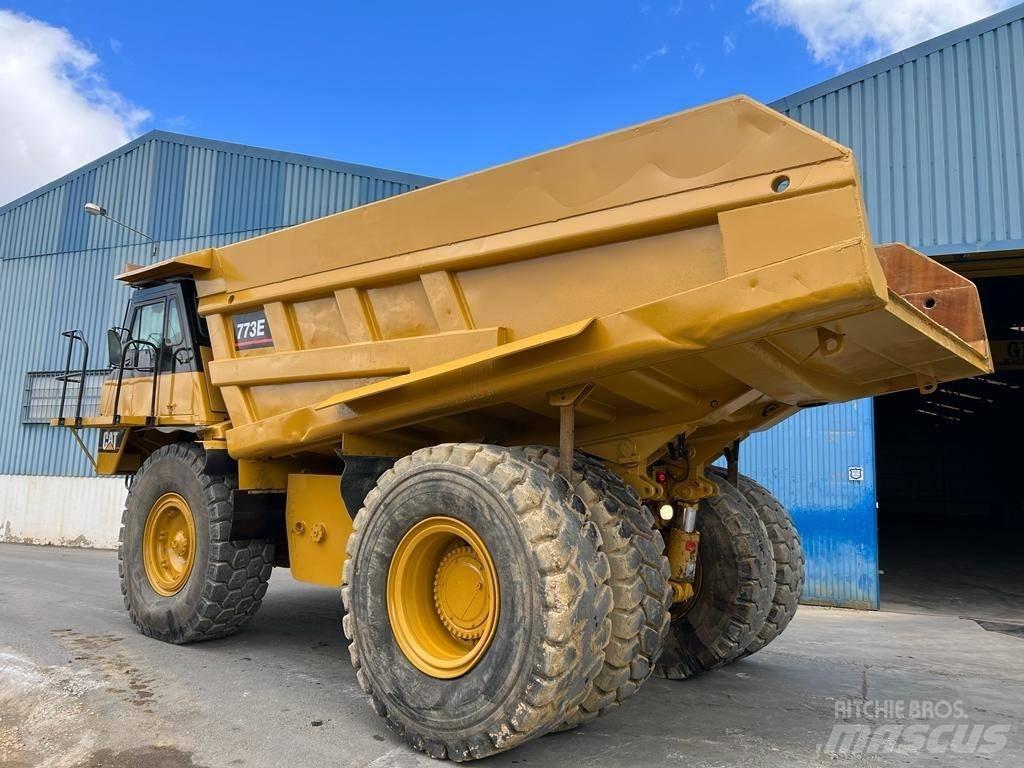 CAT 773 E Atliekų išvežimo technika