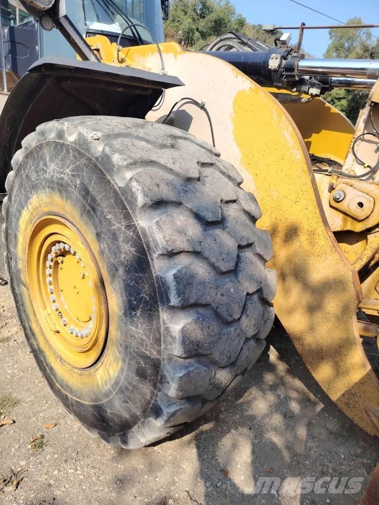 CAT 980 M Naudoti ratiniai krautuvai
