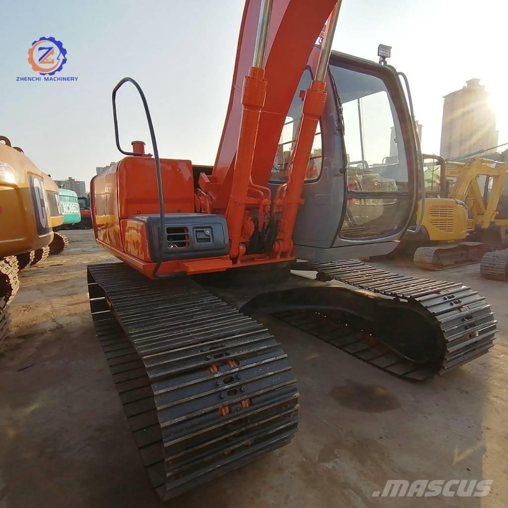 Hitachi EX 120 Vikšriniai ekskavatoriai