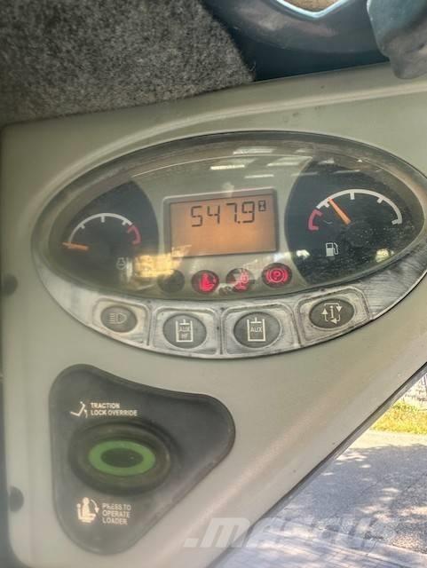 Bobcat S 130 Krautuvai su šoniniu pasukimu