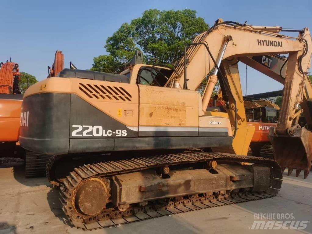 Hyundai 220lc-9s Vikšriniai ekskavatoriai