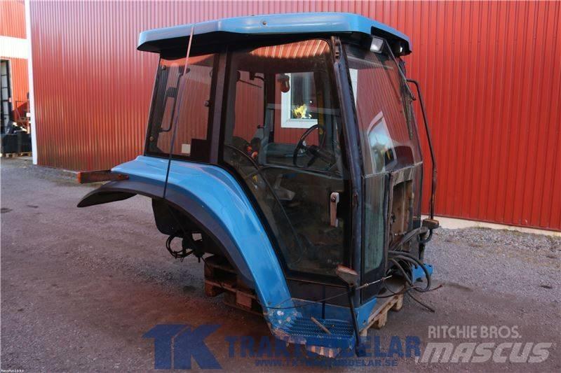 New Holland 8870 Kabinos