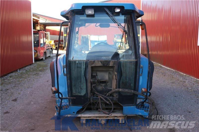 New Holland 8870 Kabinos