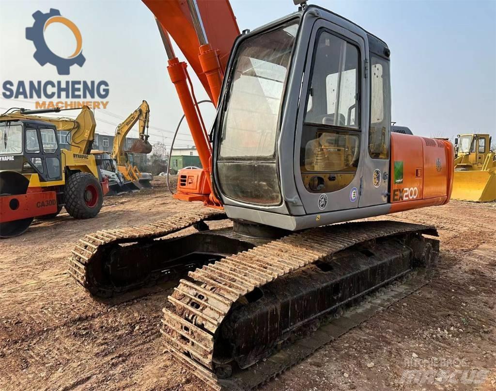 Hitachi EX 200 Vikšriniai ekskavatoriai