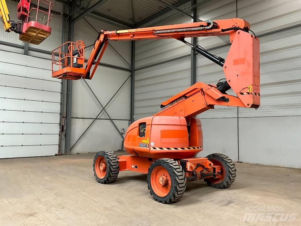 JLG 600 AJ Alkūniniai keltuvai