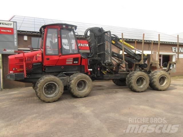 Komatsu 835 Naudoti miškovežiai (Forvarderiai)