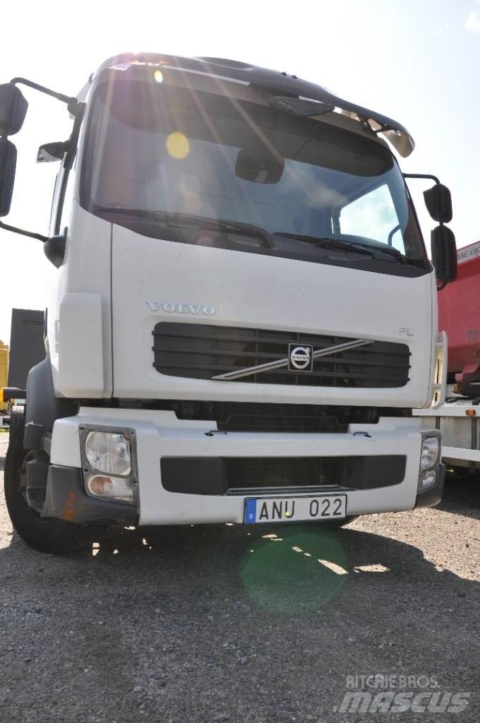 Volvo FL240 4x2 Važiuoklė su kabina