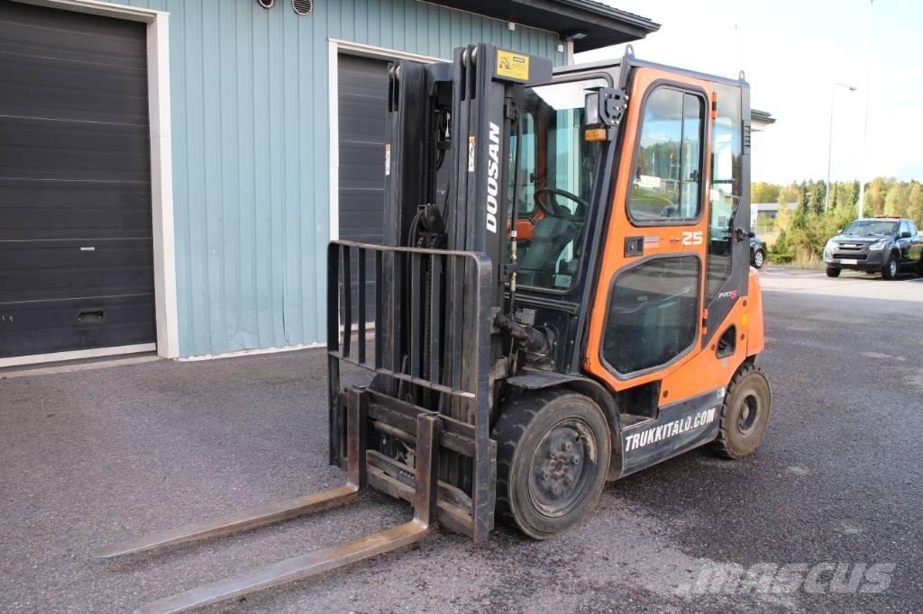 Doosan D 25 S Dyzeliniai krautuvai