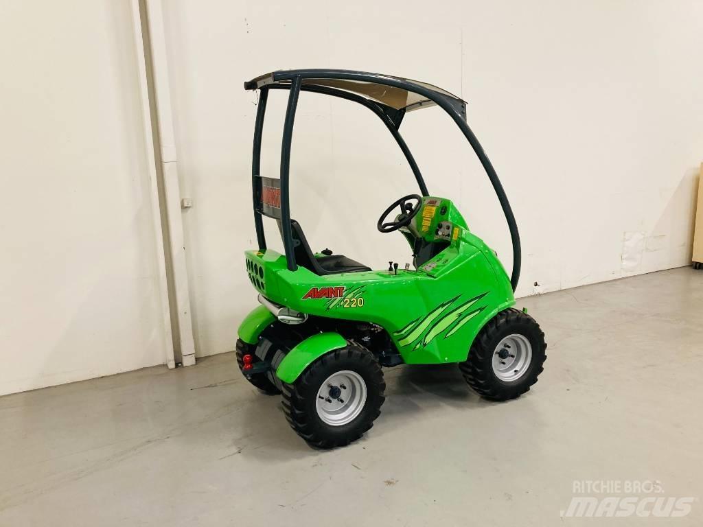 Avant 220 Mini krautuvai