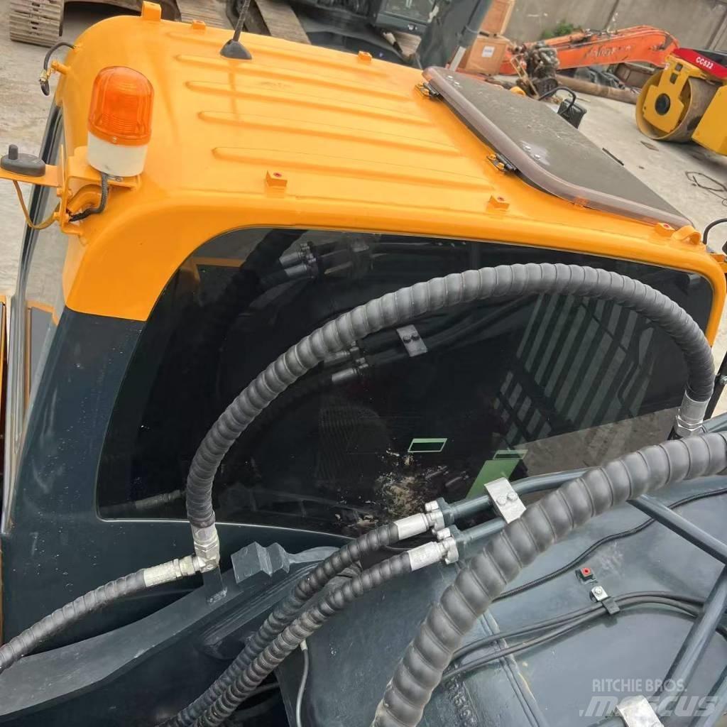 Hyundai R330LC-9S Vidutinės galios ekskavatoriai 7-12 t