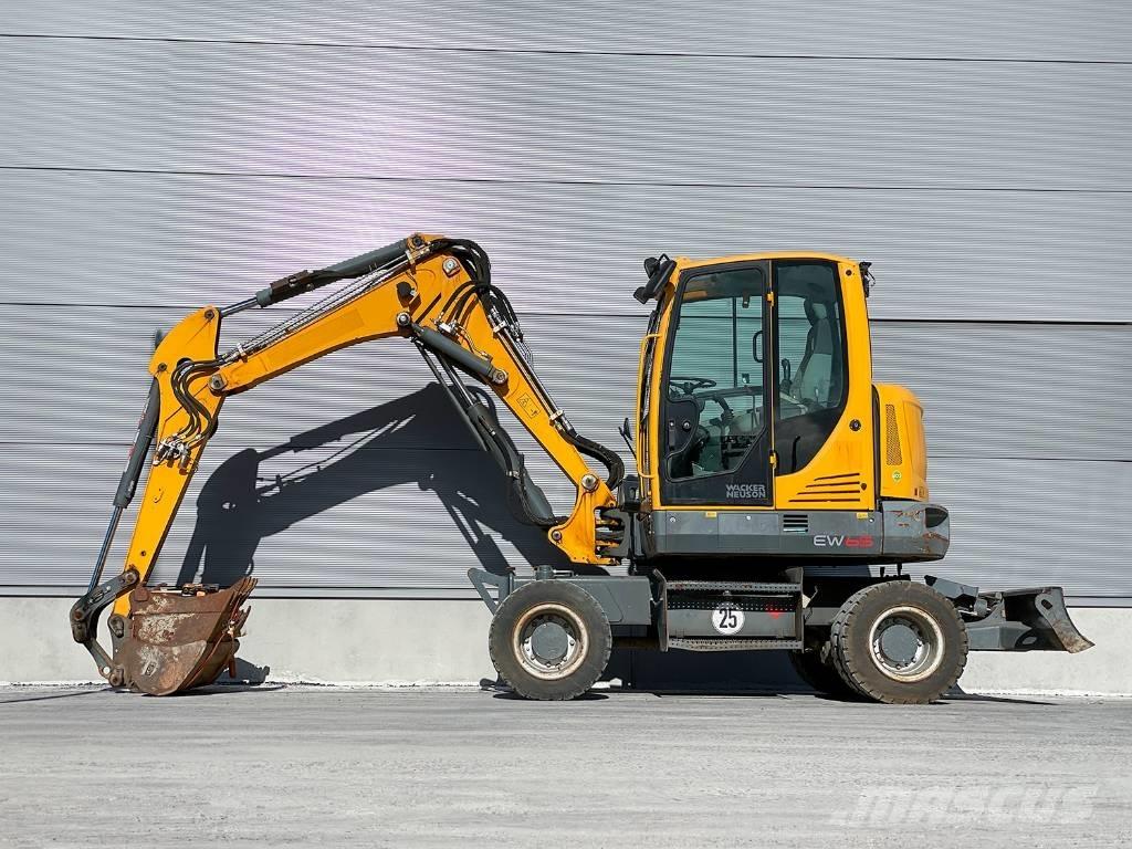 Wacker Neuson EW 65 Ratiniai ekskavatoriai