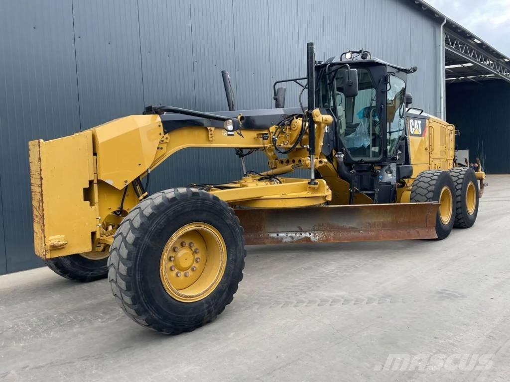 CAT 140M3 Greideriai