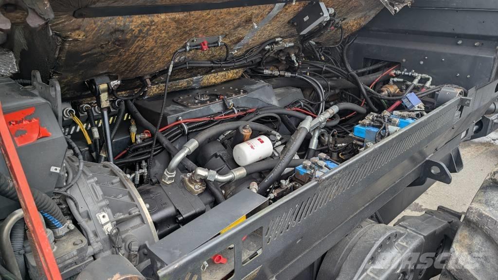 Ponsse Wisent 8W Naudoti miškovežiai (Forvarderiai)