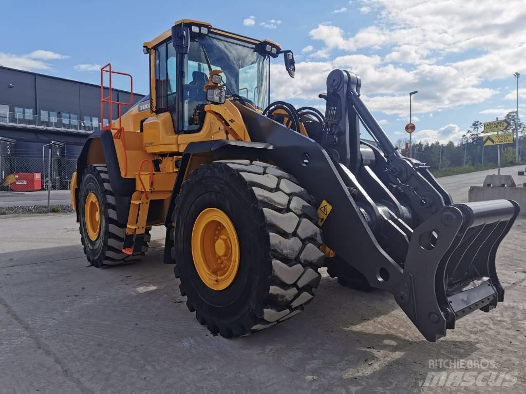 Volvo L 180 H Naudoti ratiniai krautuvai