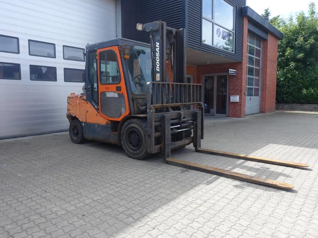 Doosan D 55 C-5 Dyzeliniai krautuvai