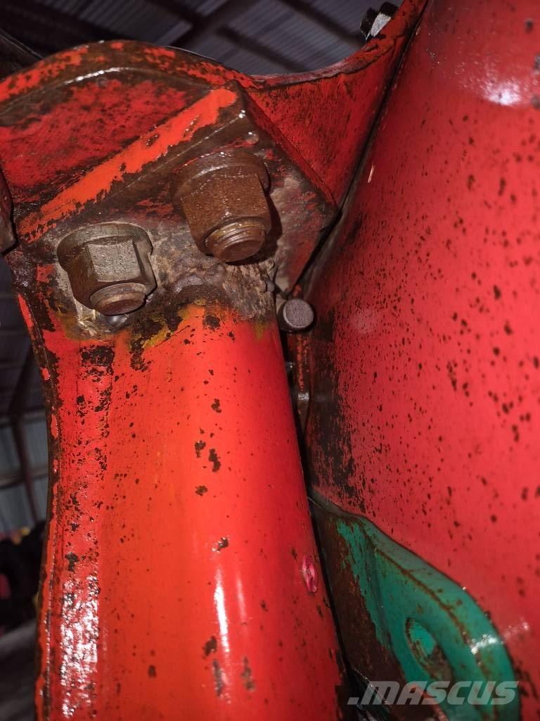 Kverneland EG85 Apverčiamieji plūgai