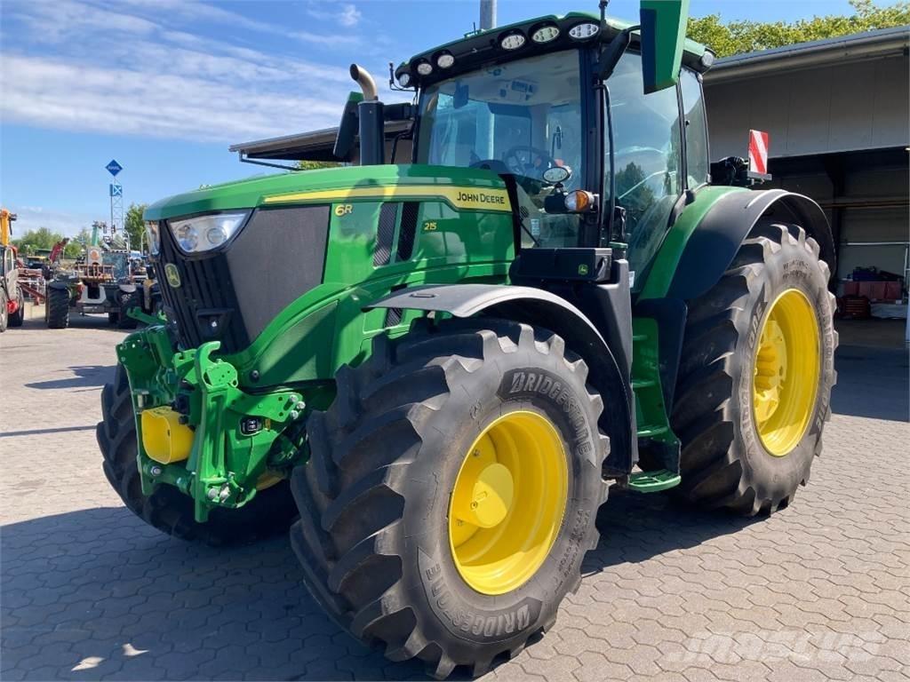 John Deere 6R215 Traktoriai