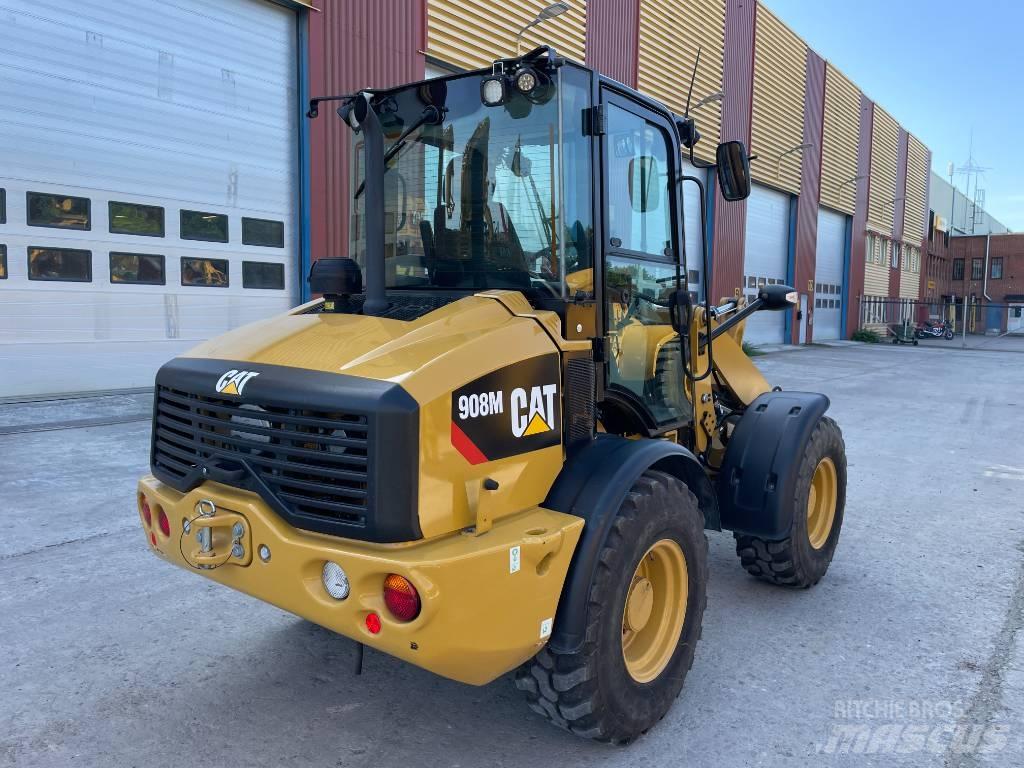 CAT 908 M Naudoti ratiniai krautuvai