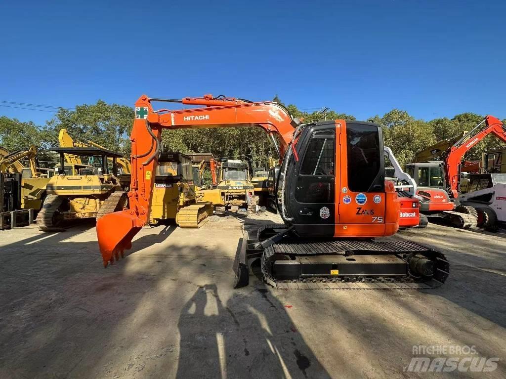 Hitachi ZX 75 Mini ekskavatoriai < 7 t