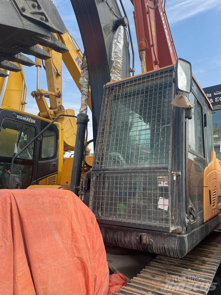 Hyundai HX225S L Vikšriniai ekskavatoriai