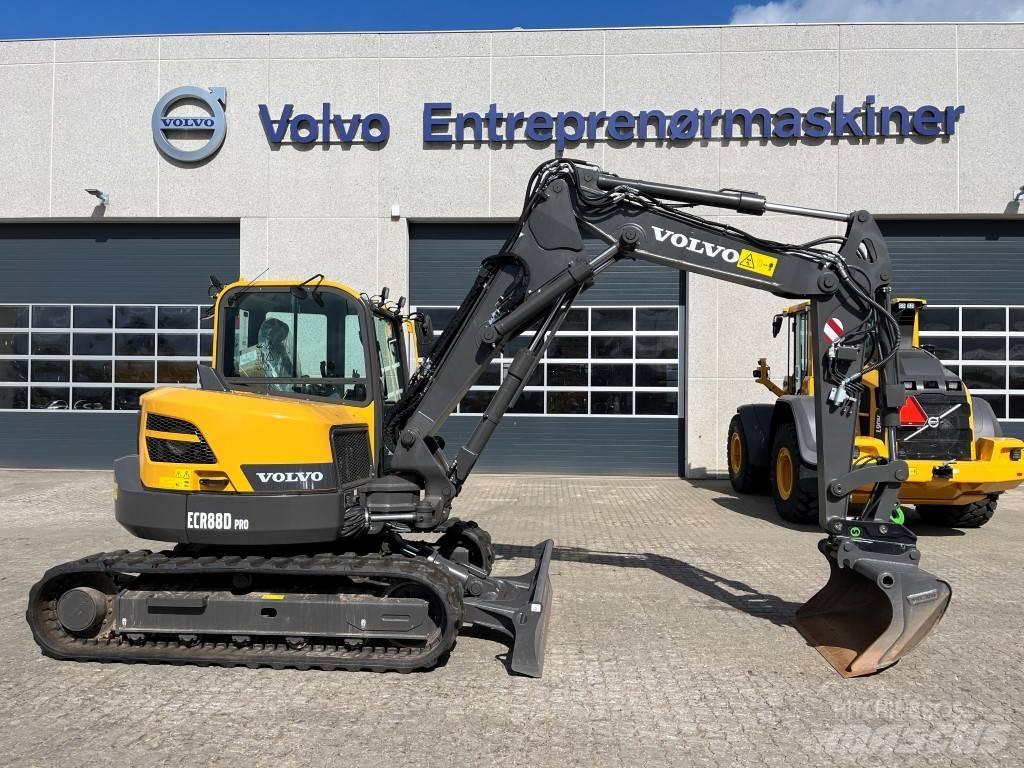 Volvo ECR88D Vidutinės galios ekskavatoriai 7-12 t