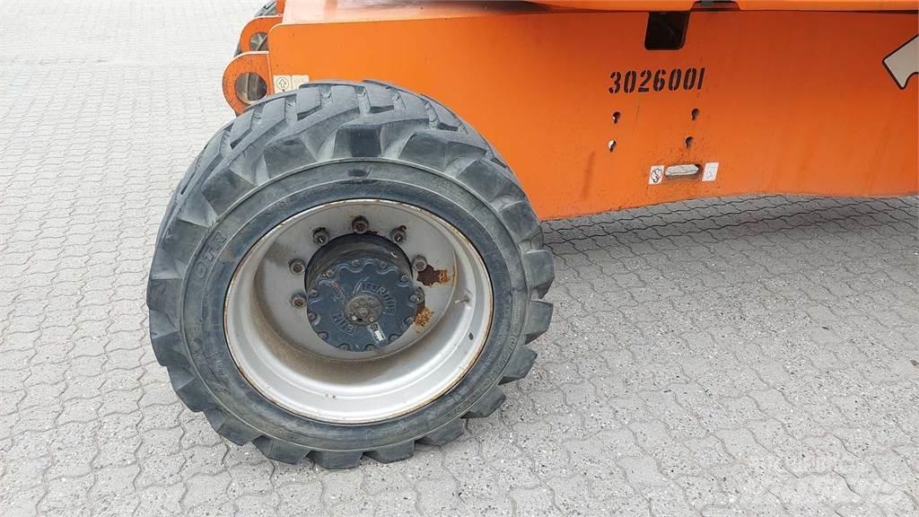 JLG E800AJ Alkūniniai keltuvai