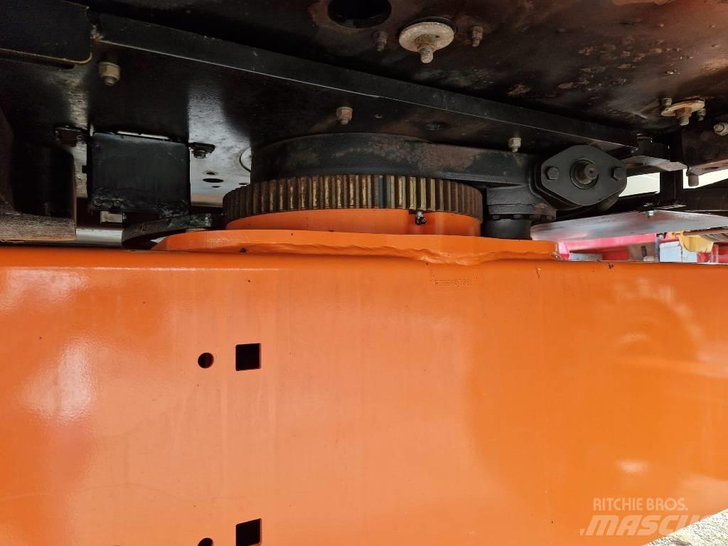 JLG 520AJ Alkūniniai keltuvai