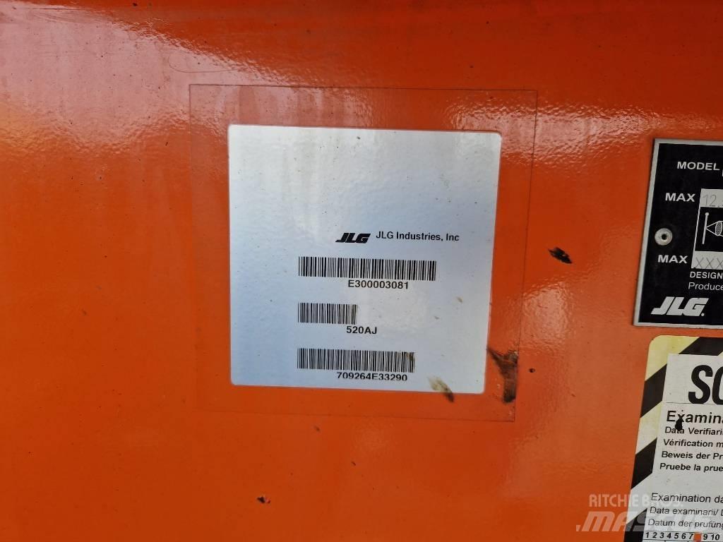 JLG 520AJ Alkūniniai keltuvai
