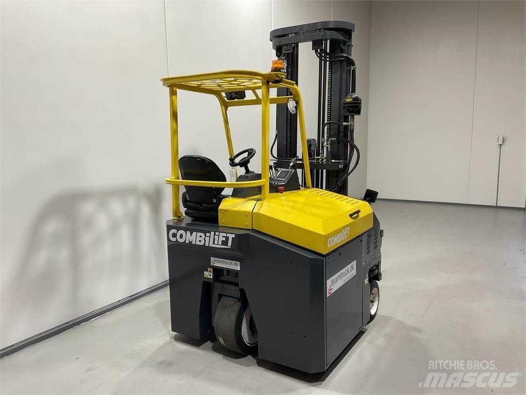 Combilift CBE3000 Šakiniai krautuvai su privažiavimu iš visų keturių pusių