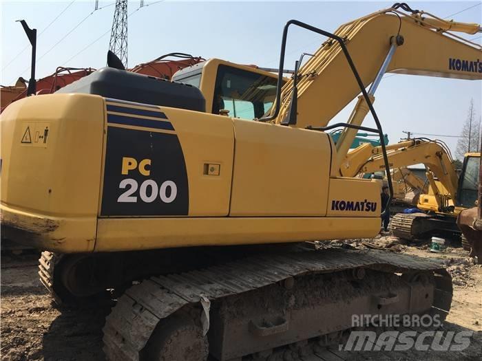 Komatsu PC 200-8 Vikšriniai ekskavatoriai