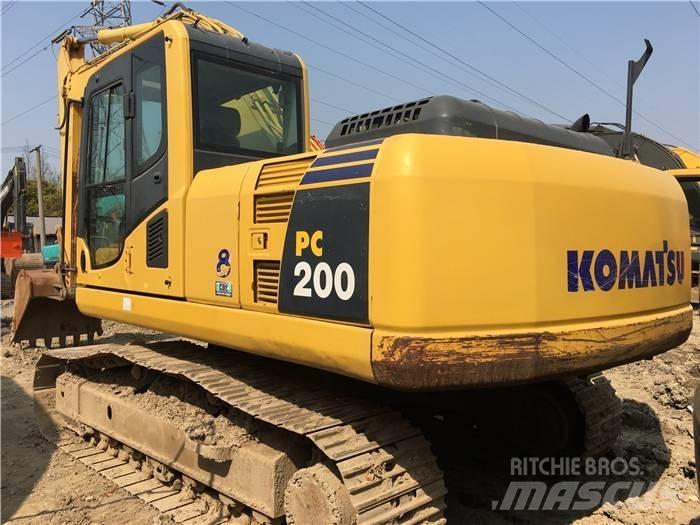 Komatsu PC 200-8 Vikšriniai ekskavatoriai