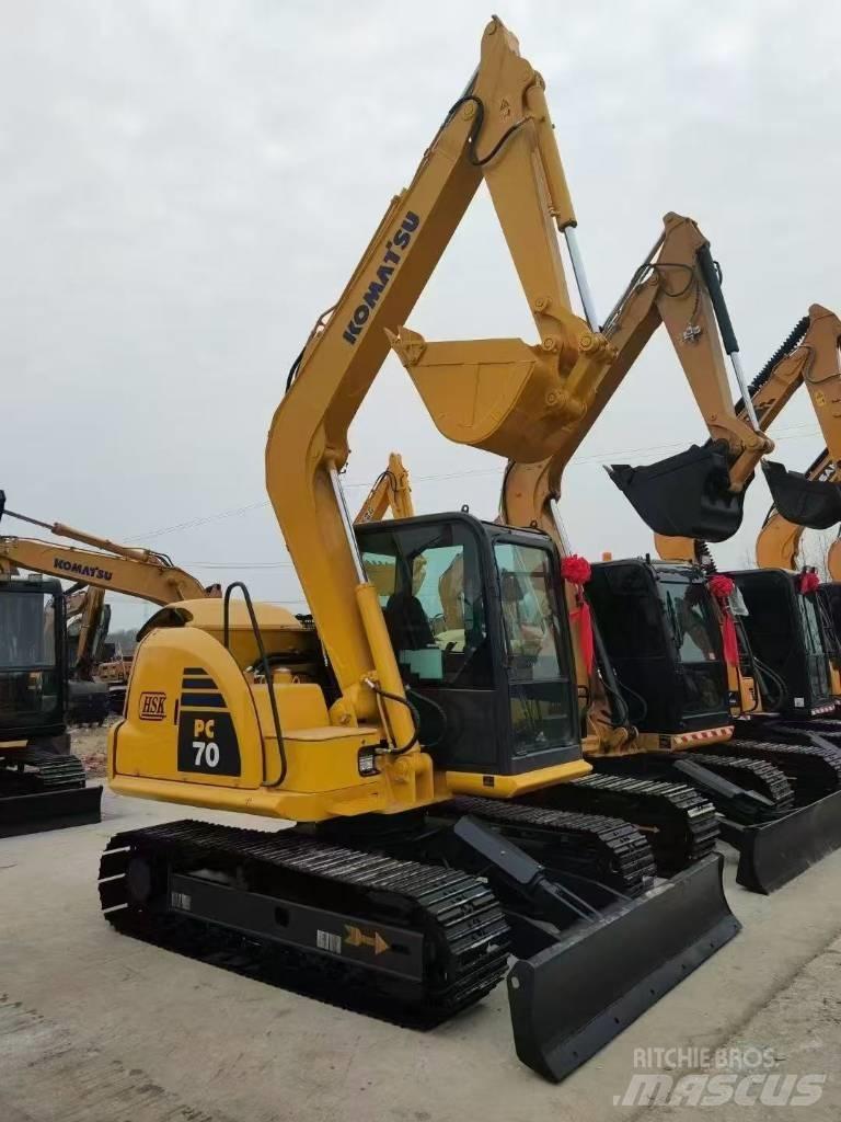 Komatsu 70-8 Vikšriniai ekskavatoriai