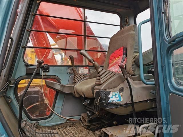 Hitachi EX220LC Vikšriniai ekskavatoriai