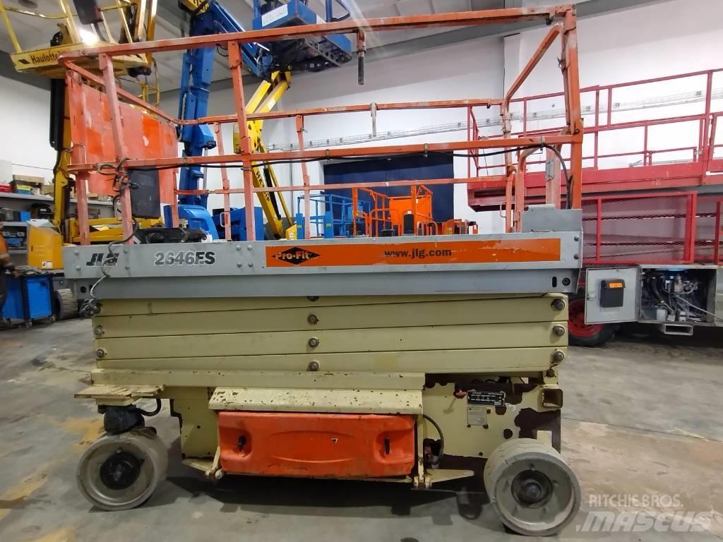 JLG 2646 ES Žirkliniai keltuvai