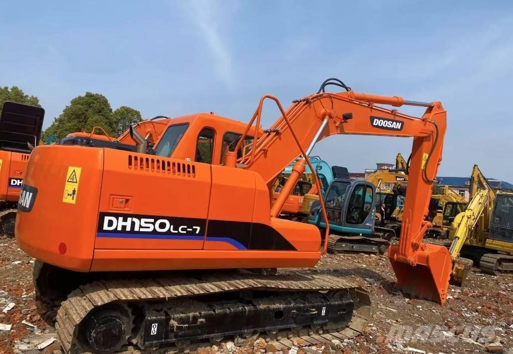 Doosan DH 150 Vikšriniai ekskavatoriai