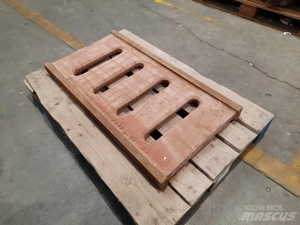 Pegson 1100x650 Trupintuvai