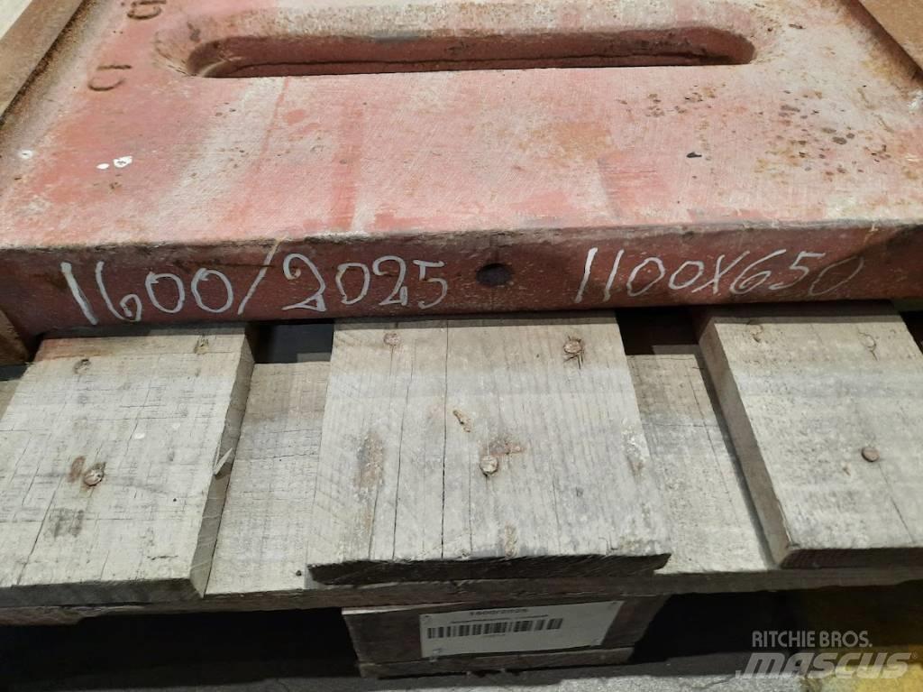 Pegson 1100x650 Trupintuvai