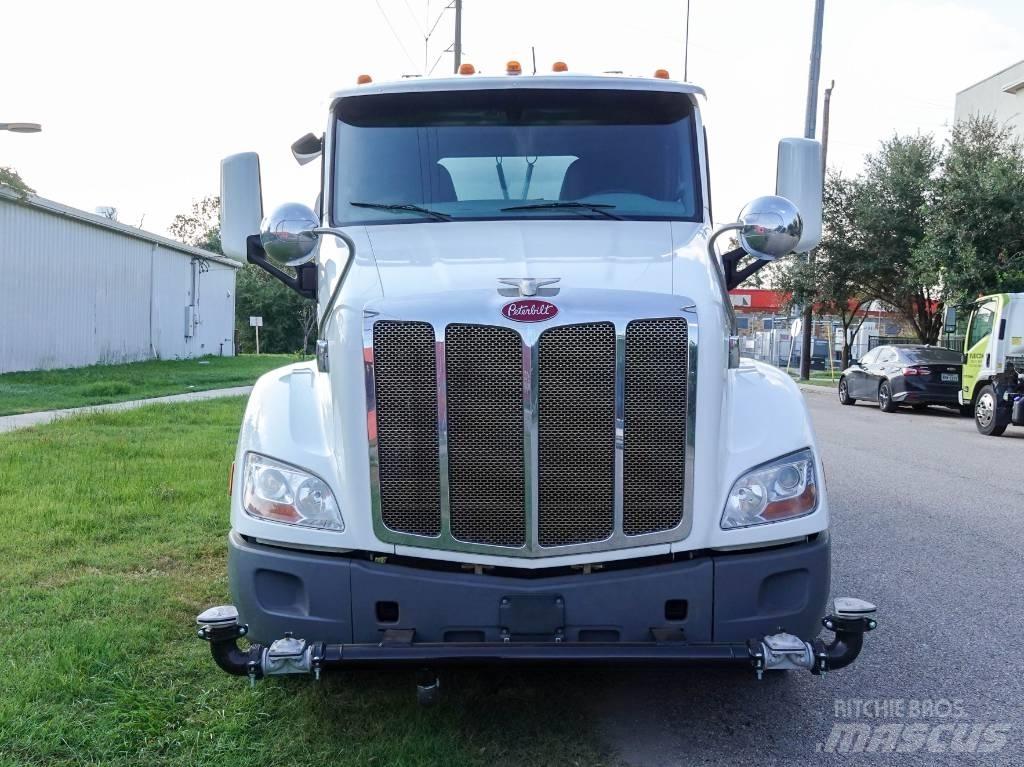 Peterbilt 579 Vandens sunkvežimiai