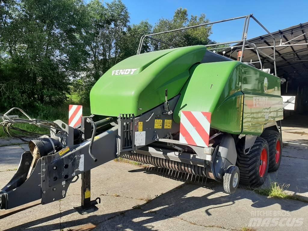 Fendt 1270N Stačiakampių ryšulių presai