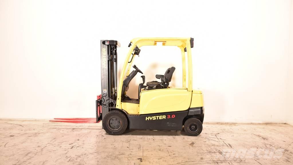 Hyster J3.0XN Elektriniai šakiniai krautuvai