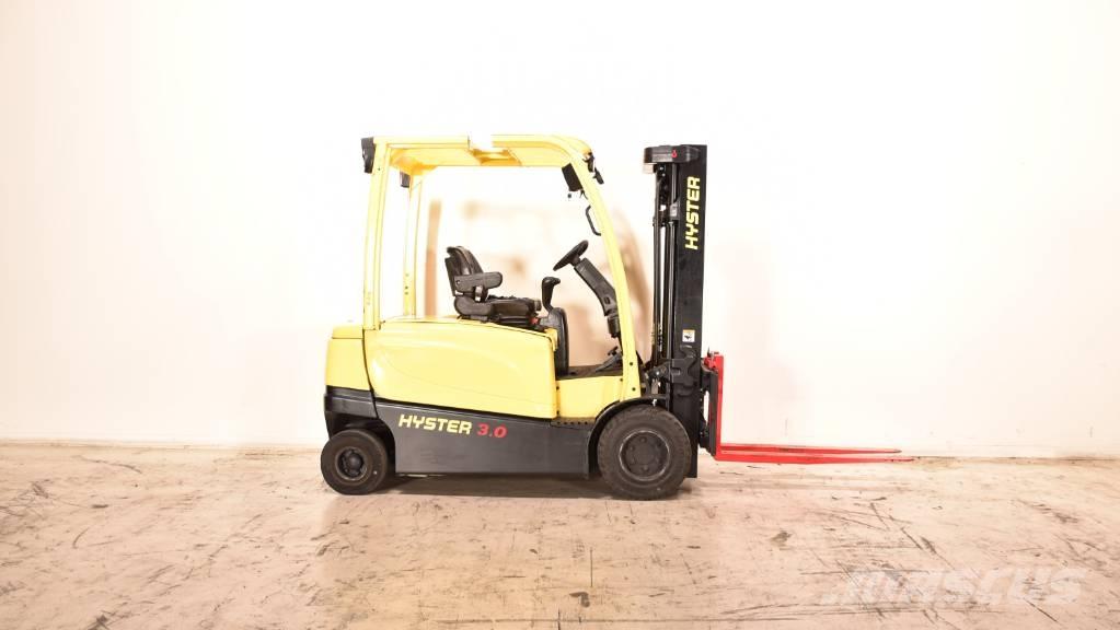 Hyster J3.0XN Elektriniai šakiniai krautuvai