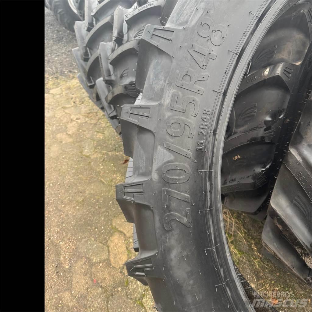  270/95R48 *GRI* Padangos, ratai ir ratlankiai