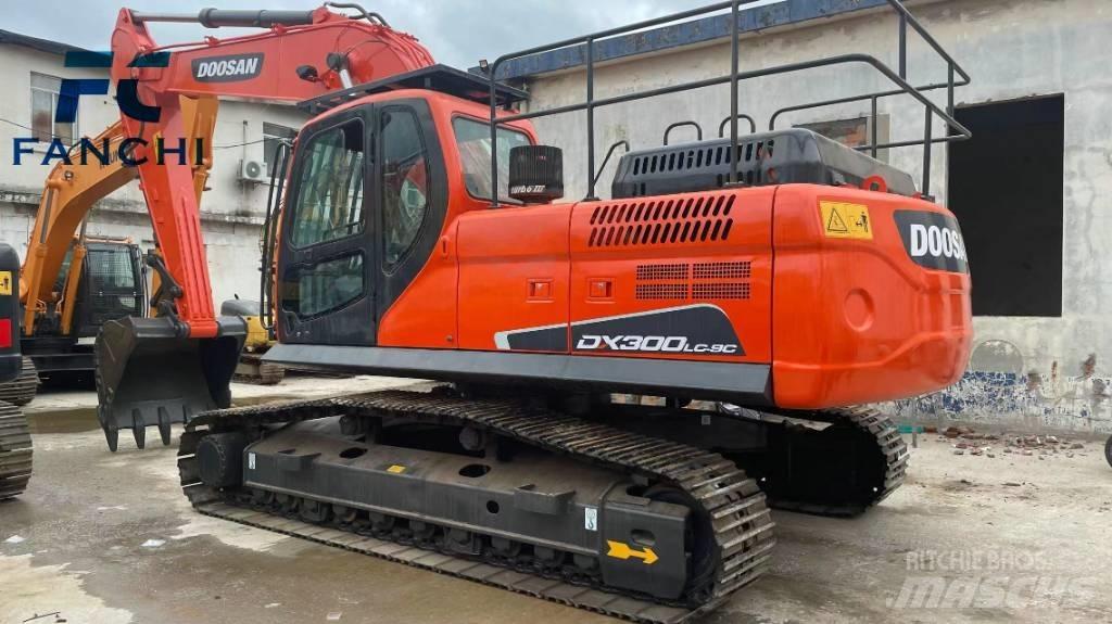 Doosan DX 300 LC Vidutinės galios ekskavatoriai 7-12 t