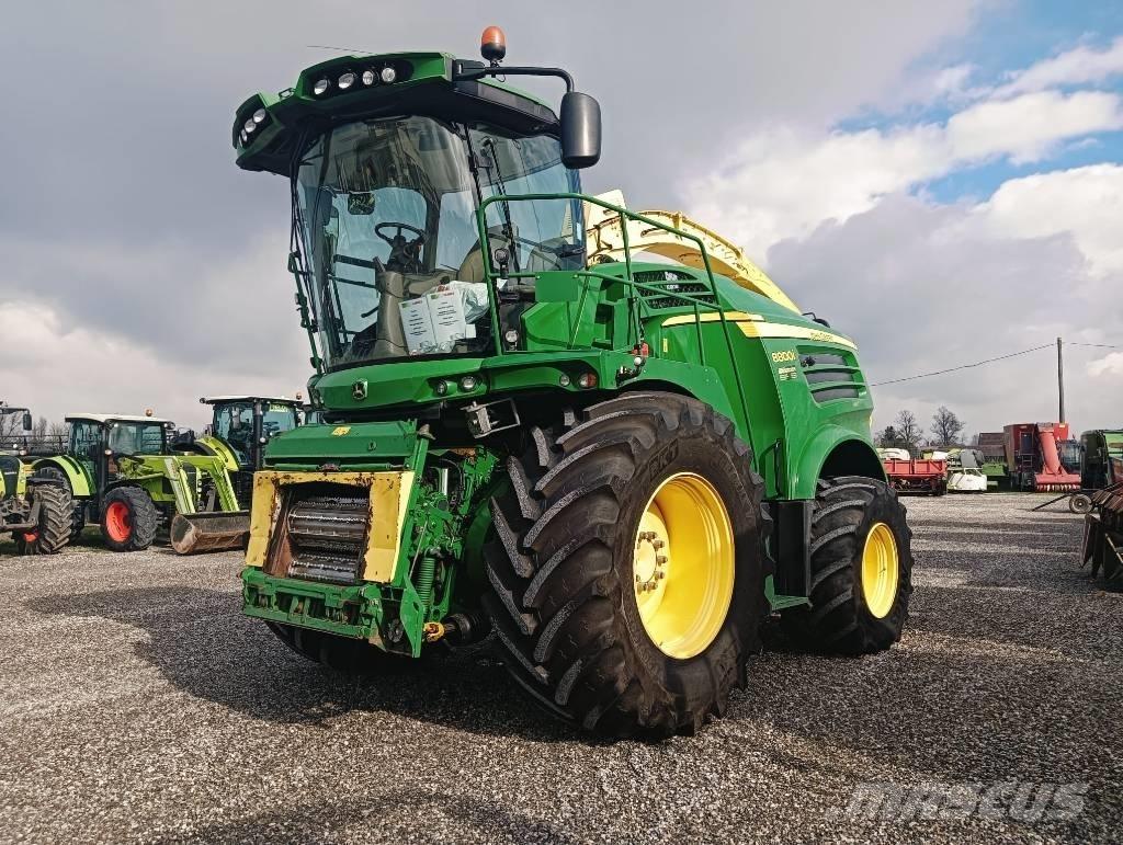 John Deere 8800 Pašarų ruošimo technika