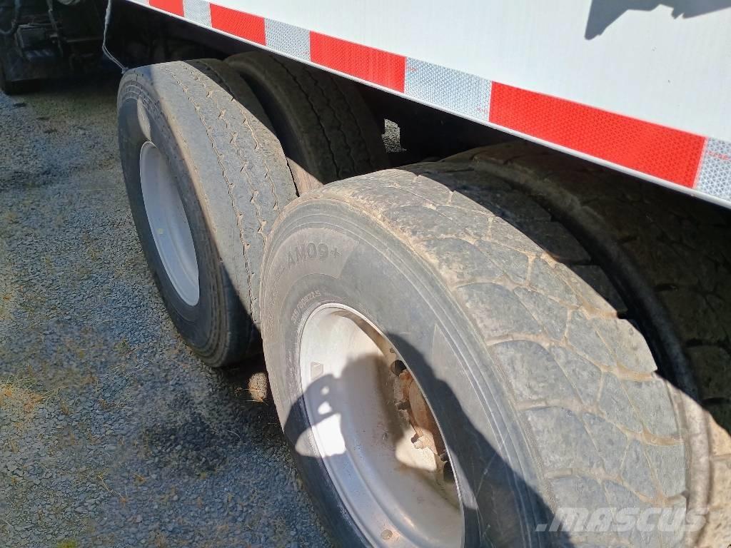 Mack MRU 613 Šiukšliavežės
