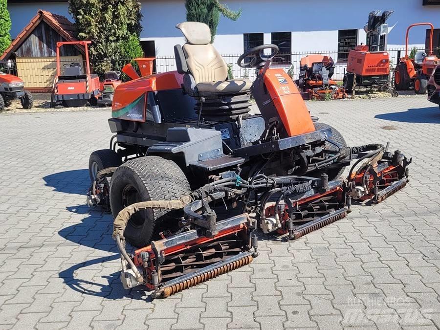 Jacobsen 305 Montuojamos ir prikabinamos šienapjovės