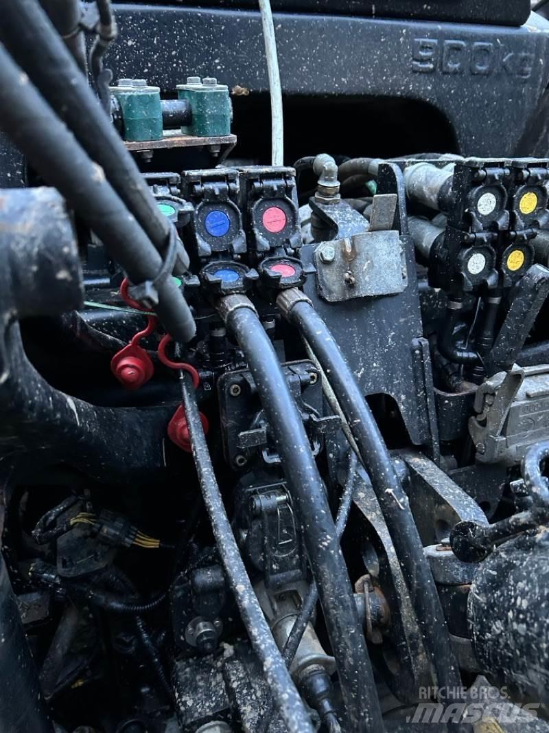 JCB Fastrac 4220 Traktoriai